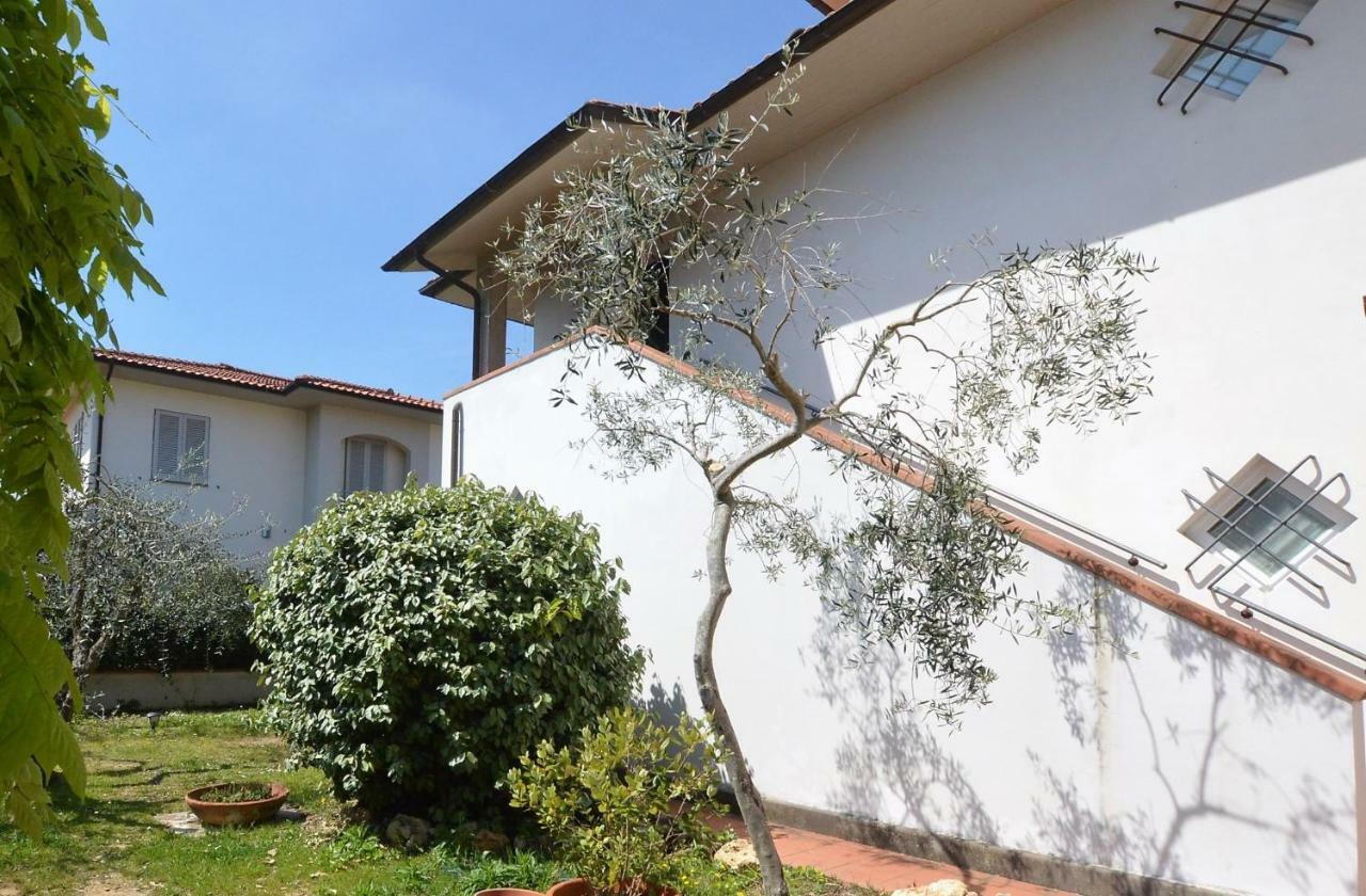La Casa Di Chloe Apartment Poggibonsi Exterior photo